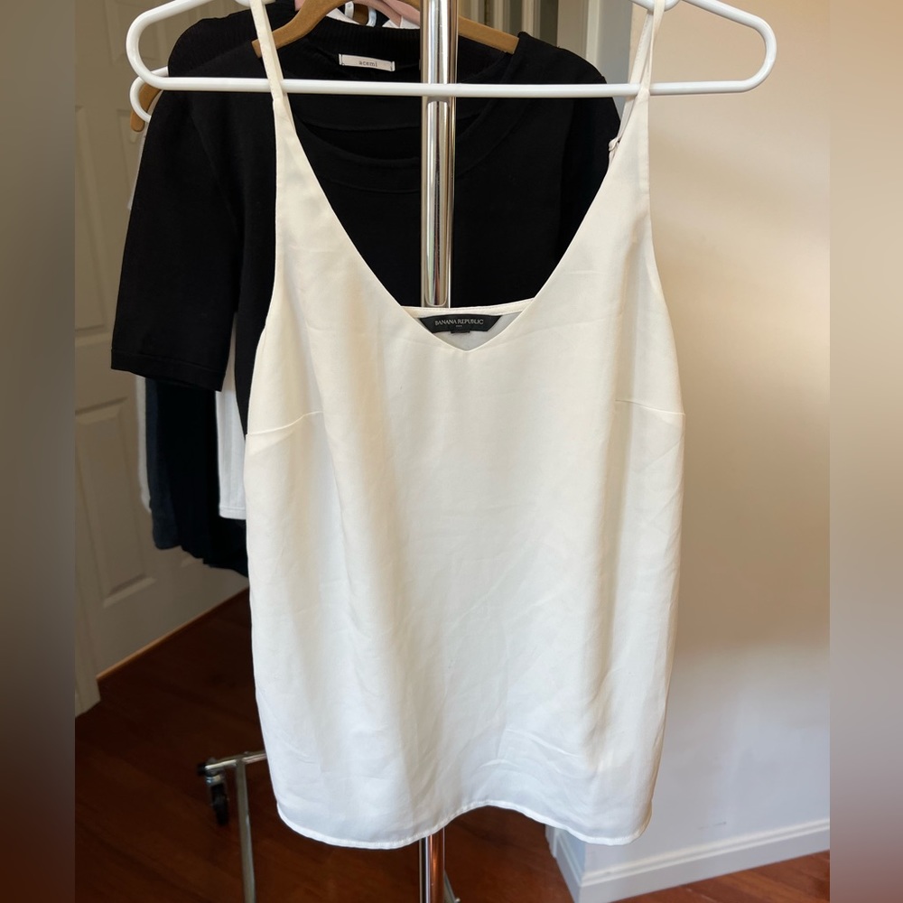Banana Republic spaghetti strap Shell top